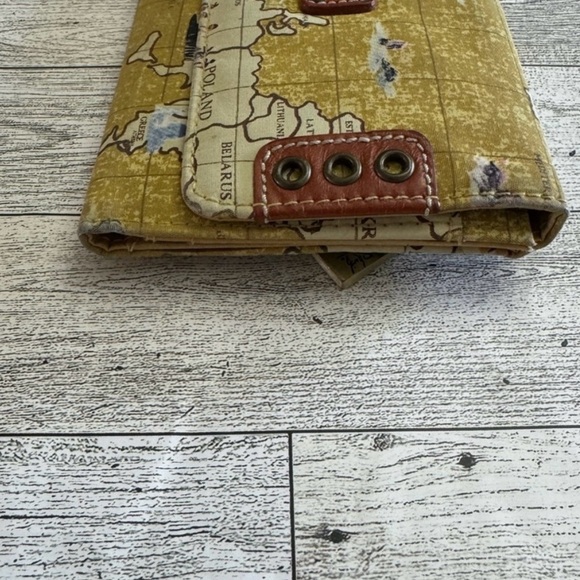 Travel by Sharif Wallet - Picture 5 of 9